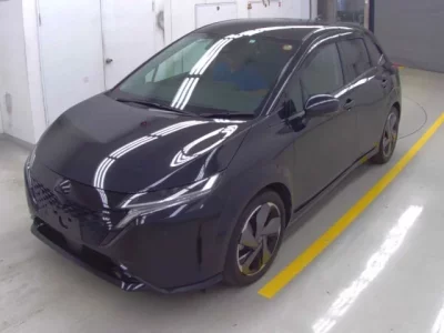 Nissan AURA