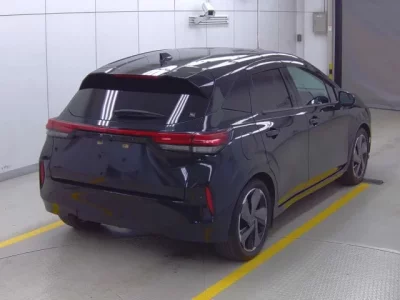 Nissan AURA