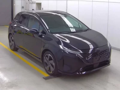 Nissan AURA