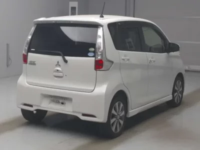 Mitsubishi EK CUSTOM