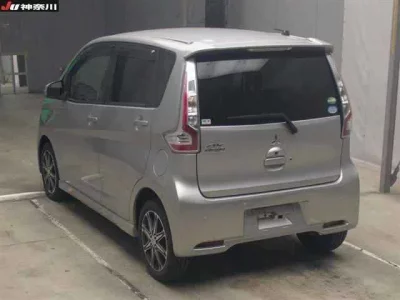 Mitsubishi EK CUSTOM