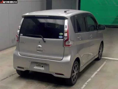 Mitsubishi EK CUSTOM
