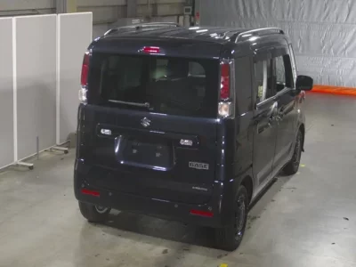 Suzuki SPACIA BASE