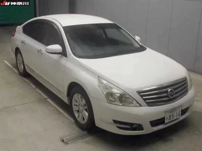 Nissan TEANA
