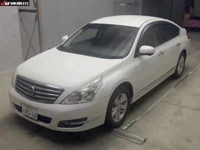 Nissan TEANA