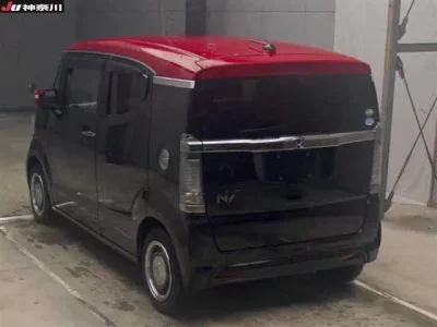 Honda N BOX SLASH