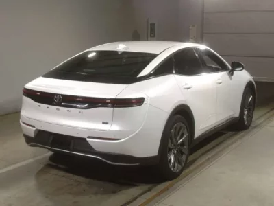 Toyota CROWN CROSSOVER