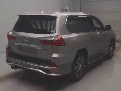 Lexus LX