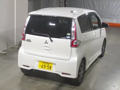 Mitsubishi EK CUSTOM