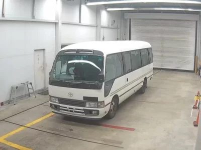 Toyota COASTER