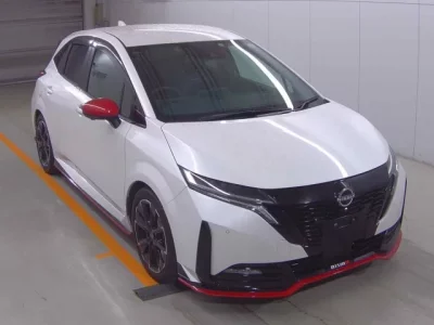 Nissan AURA