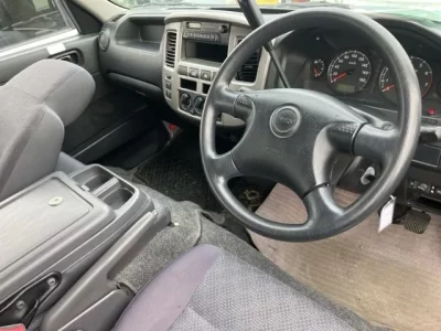 Isuzu COMO