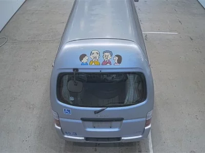 Isuzu COMO