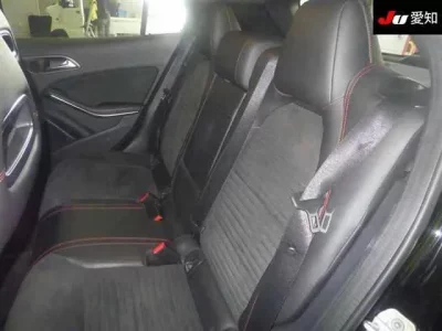 Mercedes-Benz GLA CLASS