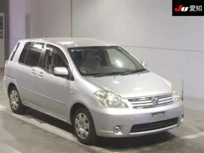 Toyota RAUM