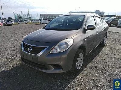 Nissan TIIDA LATIO