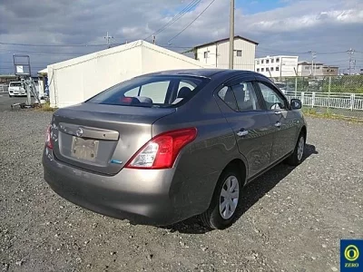 Nissan TIIDA LATIO