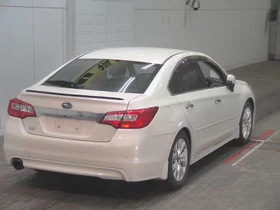 Subaru LEGACY B4