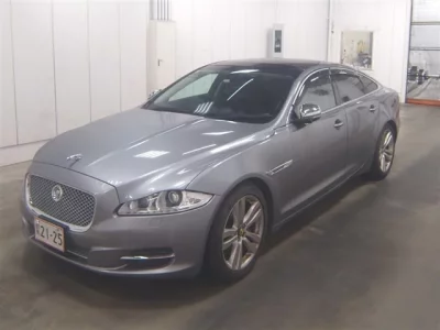 Jaguar XJ SERIES
