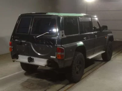 Nissan SAFARI