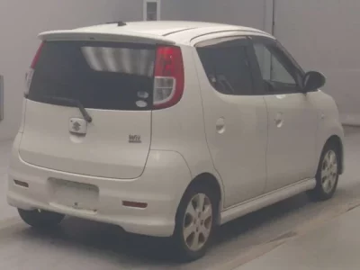 Suzuki MRWAGON