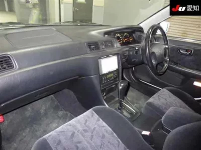 Toyota MARK2 QUALIS