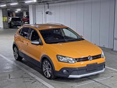 Volkswagen CROSS POLO
