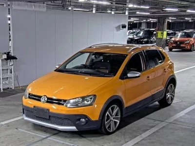 Volkswagen CROSS POLO