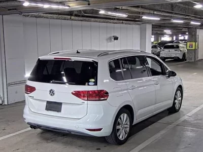 Volkswagen GOLF TOURAN