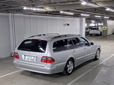 Mercedes-Benz E CLASS WAGON