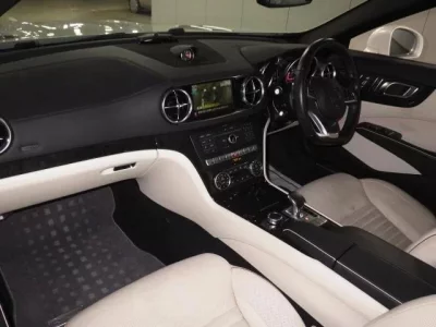 Mercedes-Benz SL SERIES