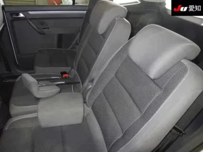 Volkswagen GOLF TOURAN