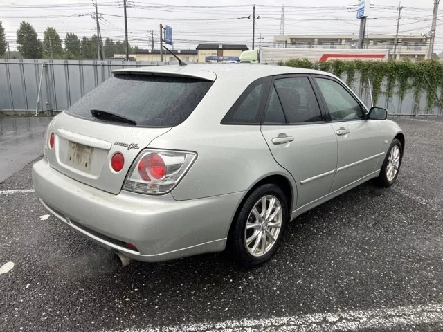 Toyota ALTEZZA WAGON