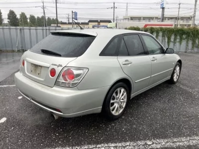 Toyota ALTEZZA WAGON