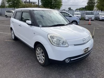 Mazda VERISA