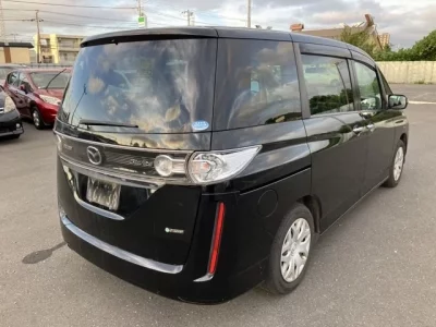 Mazda BIANTE