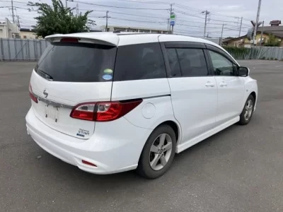 Nissan LAFESTA