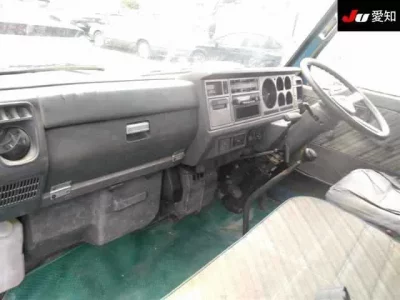 Mazda TITAN