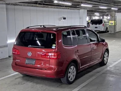 Volkswagen GOLF TOURAN