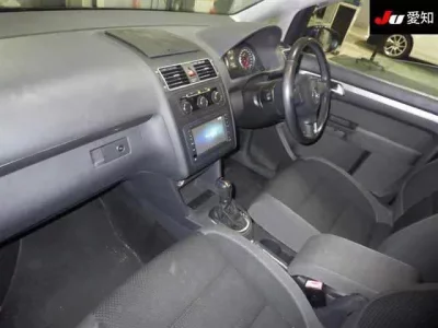 Volkswagen GOLF TOURAN