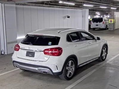 Mercedes-Benz GLA CLASS