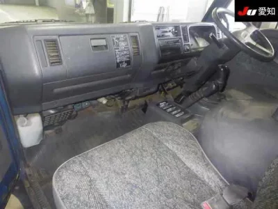 Mazda TITAN