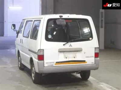 Mitsubishi DELICA