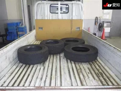 Toyota HIACE TRUCK