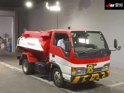 Nissan TRUCK