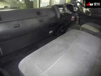 Mazda TITAN