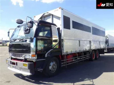 Nissan TRUCK