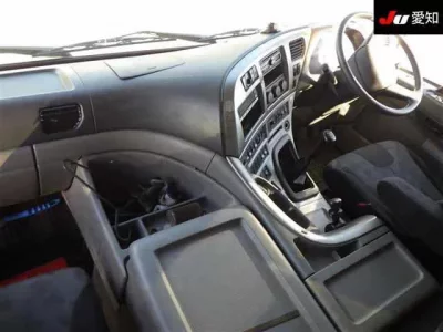Nissan QUON