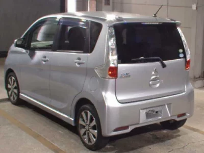 Mitsubishi EK CUSTOM