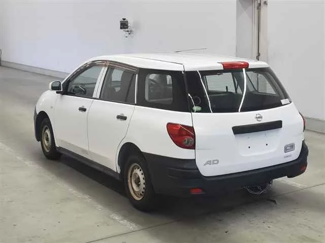 Nissan AD